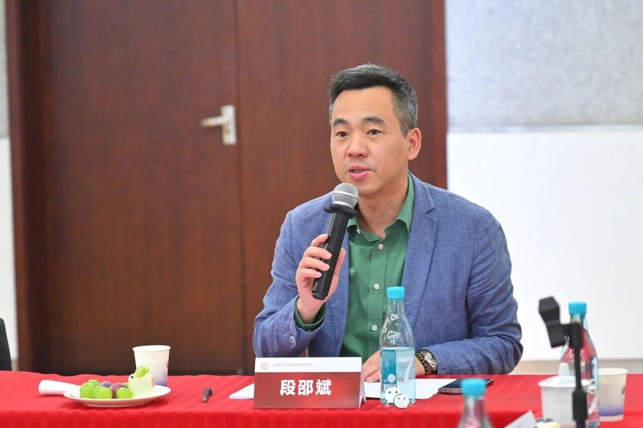 1761116079570112.jpg 8.jpg